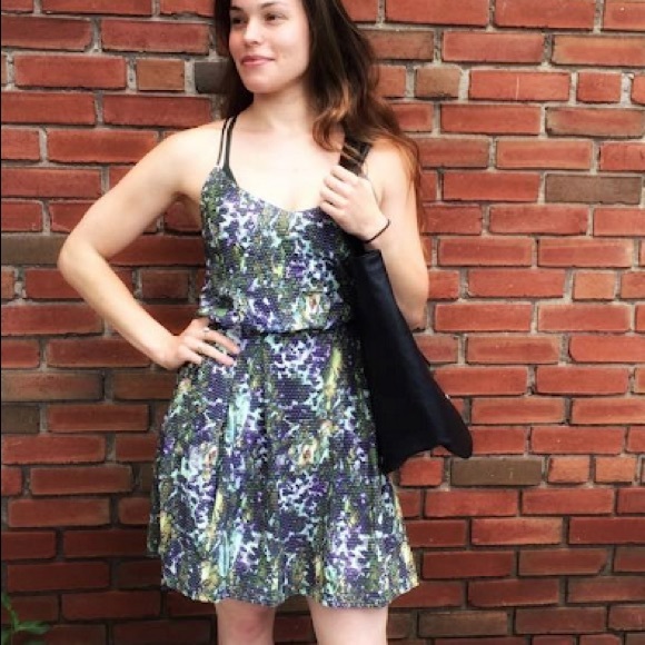 Lululemon city summer dress - Picture 1 of 4